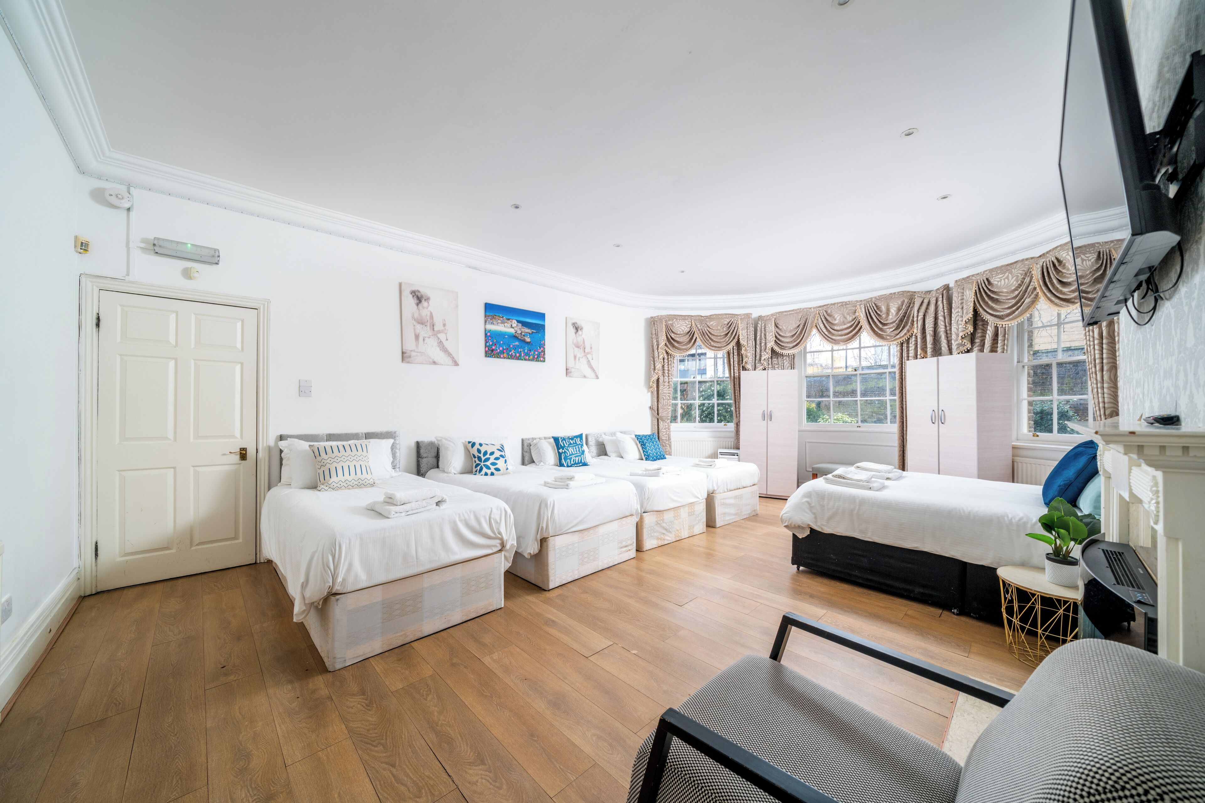 2 bedrooms, iron/ironing board, free WiFi, bed sheets