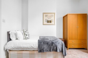 2 Schlafzimmer, Bügeleisen/Bügelbrett, kostenloses WLAN, Bettwäsche