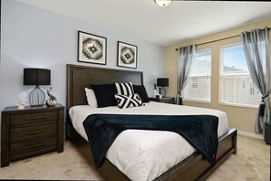 4 bedrooms, desk, iron/ironing board, WiFi