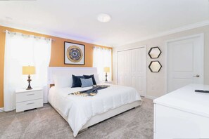 4 bedrooms, desk, iron/ironing board, WiFi