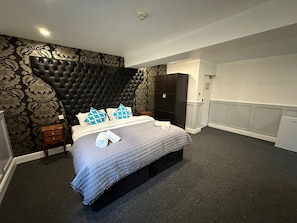 1 Schlafzimmer, WLAN, Bettwäsche