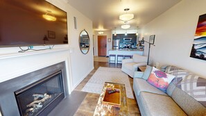 Télévision, cheminée