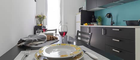 Apartment (1 Bedroom) | Private kitchen | Fridge, microwave, stovetop, electric kettle