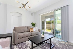 TV, DVD player, aparelho de som, escritórios