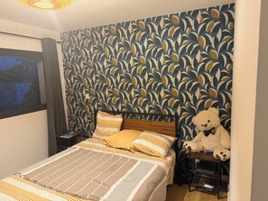 3 bedrooms, iron/ironing board, Internet, bed sheets - Villa des Bananiers (Baillargues)