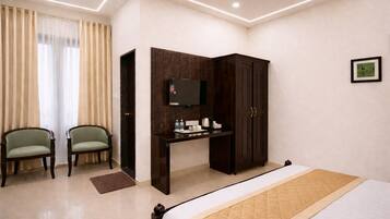 Premium Double Room | Egyptian cotton sheets, premium bedding, Select Comfort beds