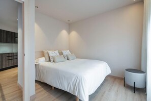 2 quartos, ferros/tábuas de passar roupa, Wi-Fi, roupa de cama