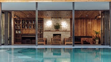 设计别墅, 5 间卧室, 山景 | 起居区