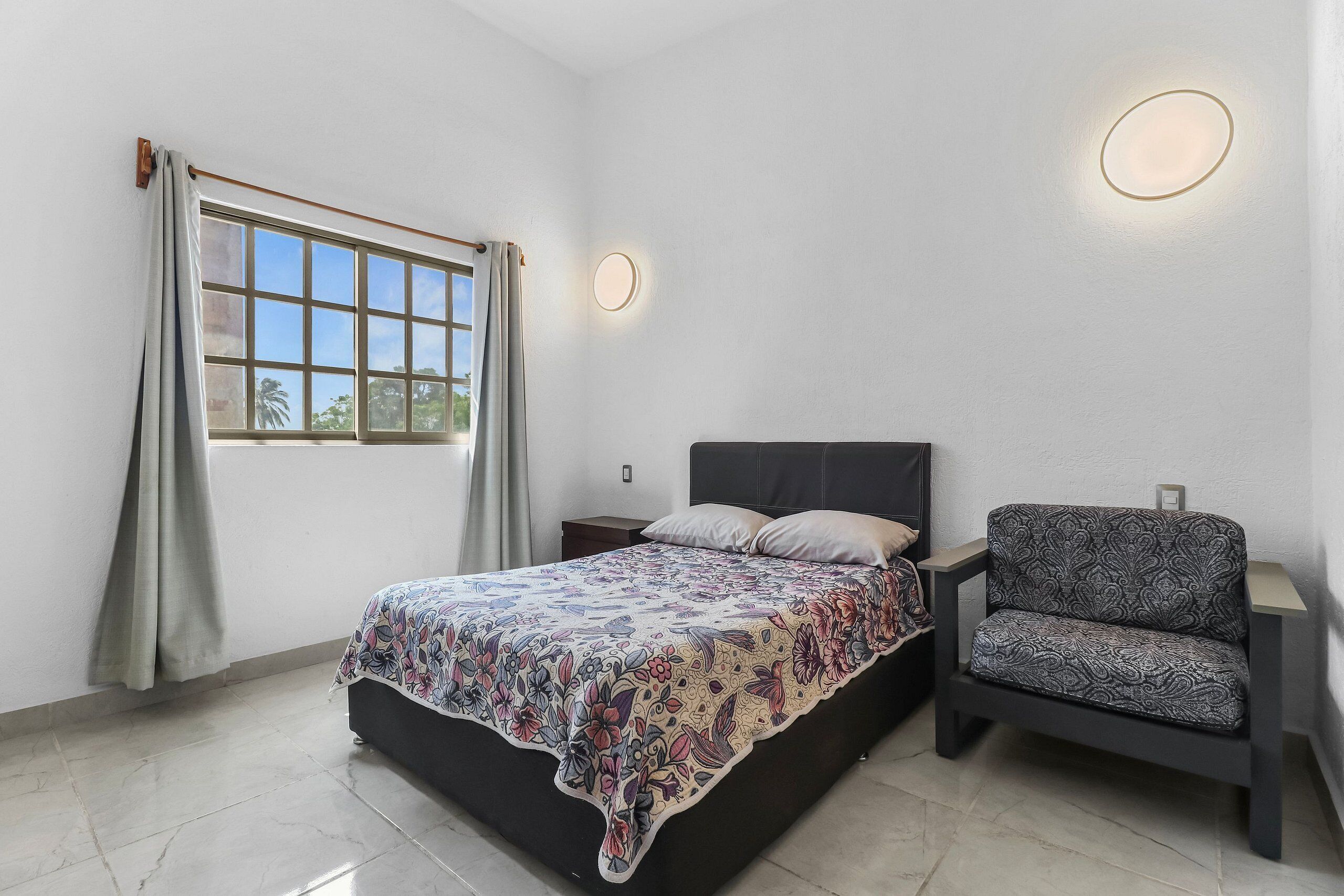 Villa | Sábanas de algodón egipcio, ropa de cama de alta calidad y escritorio 