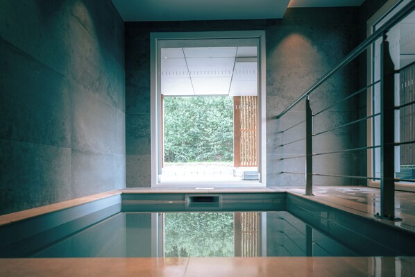 Deep-tissue massages, sports massages, 1 treatment room, massages - L'Echappée Vosgienne (Gérardmer)
