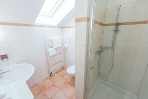 Double Room, Garden View | Free WiFi
