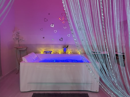 Interior. Love Room-Romantic Room&SPA in an 18th-century Mediterranean winegrower's house