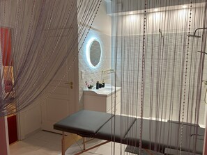 Spa - Romantic Room&SPA in an 18th-century Mediterranean winegrower's house (Estagel)