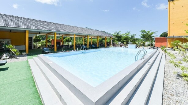 Unclassified image, 1 of 18, button - Mersing Pelangi Beach Resort (Mersing)