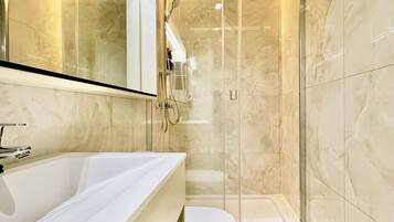 Comfort Double Room | Bathroom