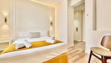 Habitación clásica doble | Caja fuerte, cortinas opacas, sistema de insonorización