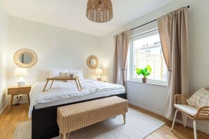 2 chambres, fer et planche à repasser, Wi-Fi, draps fournis