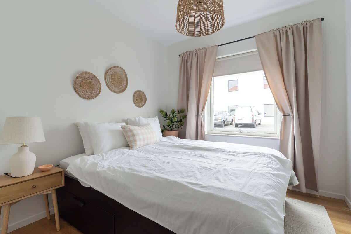 2 sovrum, strykjärn/strykbräda, wi-fi och sängkläder