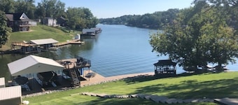 NEW! Lakefront Getaway - Stunning Views - 7 Miles from The Ark