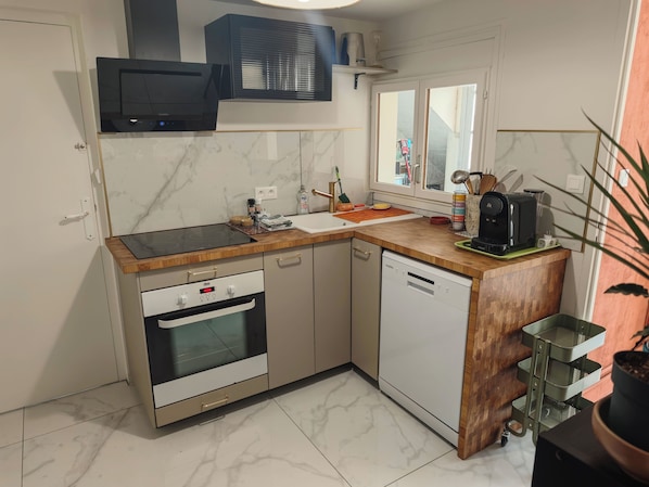 Microwave, oven, stovetop, dishwasher