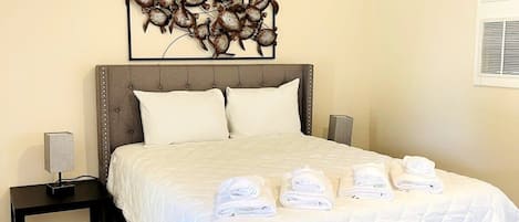 Iron/ironing board, WiFi, bed sheets