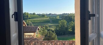 Cavanna House -Apartment in the heart of the Langhe- Italy- 6 people- pets allowed