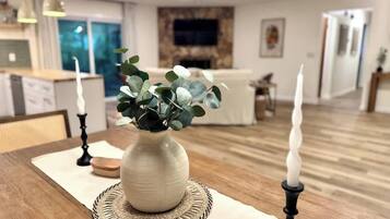 TV, fireplace, offices