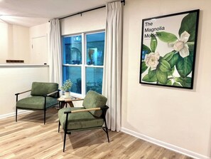 Lobby - The Magnolia Modern | New, Near UF, Shands, Nature (Gainesville)