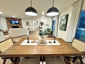 Dining - The Magnolia Modern | New, Near UF, Shands, Nature (Gainesville)