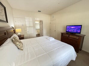 4 quartos, ferros/tábuas de passar roupa, Wi-Fi, roupa de cama