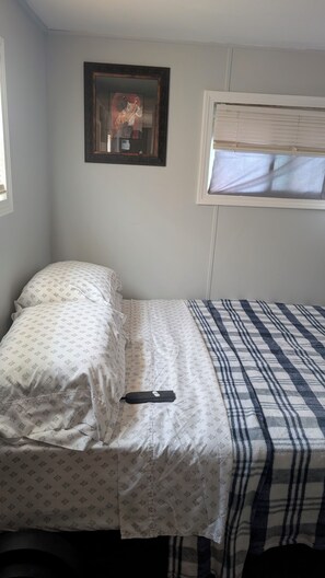 1 quarto, ferros/tábuas de passar roupa, Wi-Fi, roupa de cama