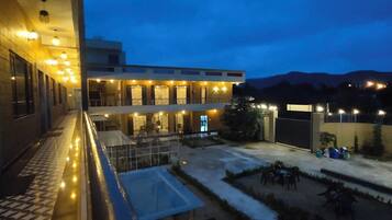 Overnatningsstedets facade