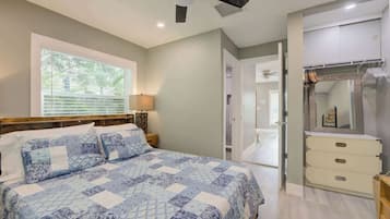 2 bedrooms, iron/ironing board, WiFi, bed sheets