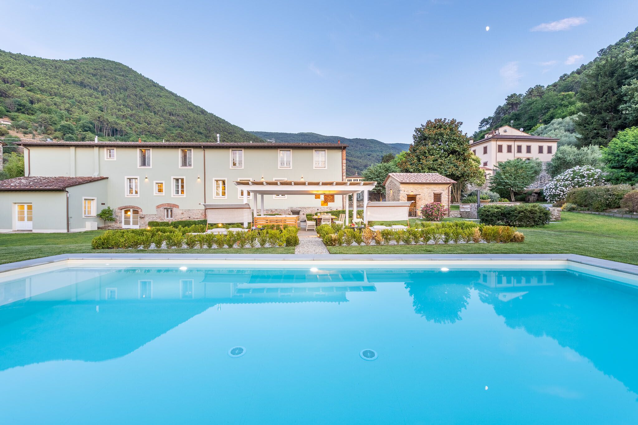 House | 7 bedrooms
