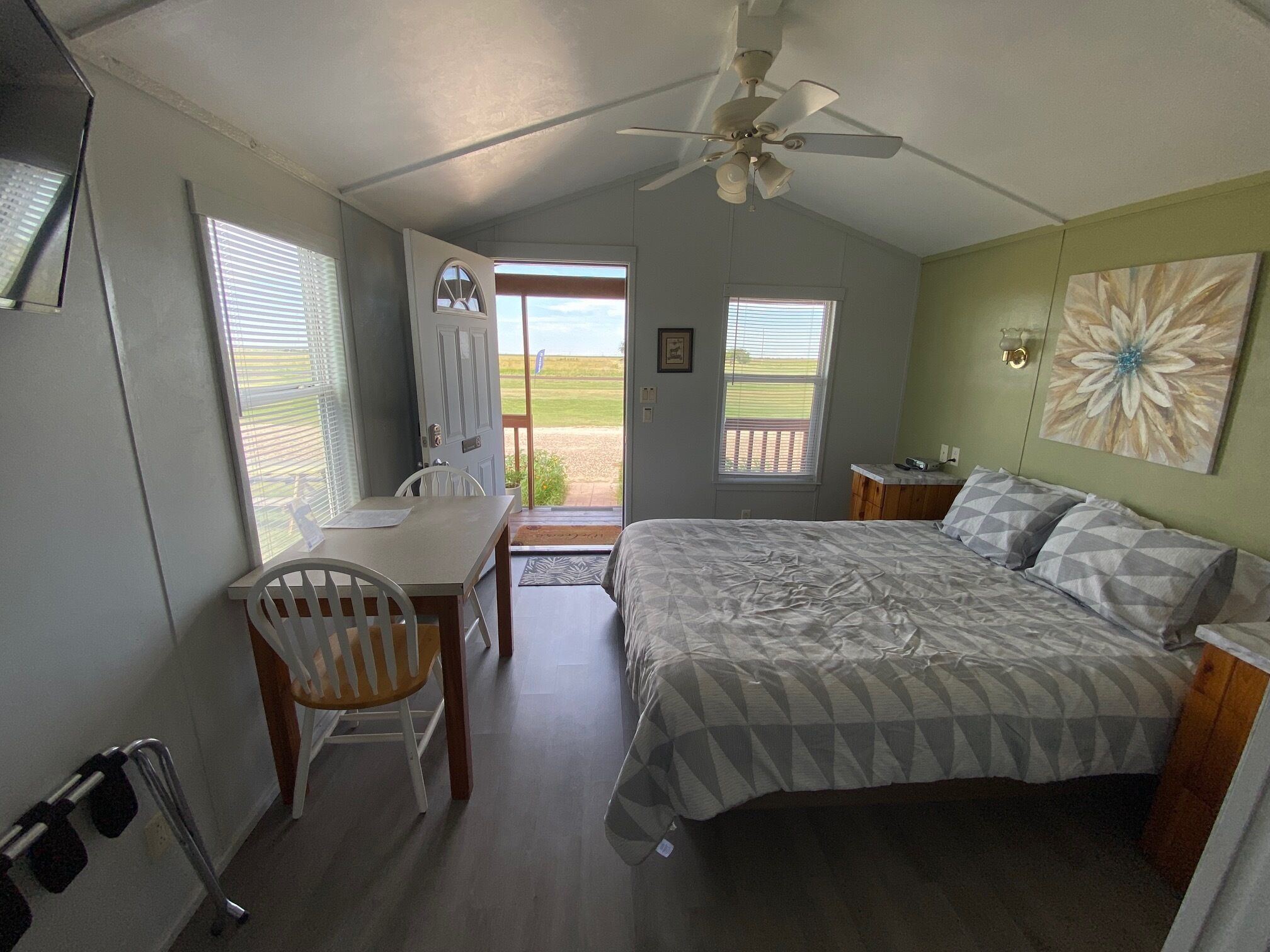 1 bedroom, iron/ironing board, WiFi, bed sheets