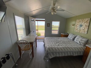 1 chambre, fer et planche à repasser, Wi-Fi, draps fournis