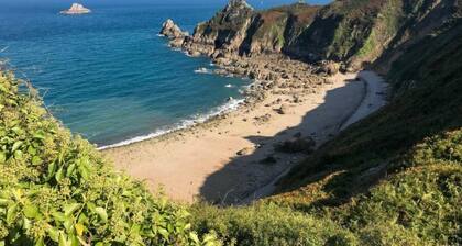 Gite de charme a la campagne, a 15 km de la mer
