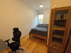 1 bedroom, in-room safe, desk, iron/ironing board