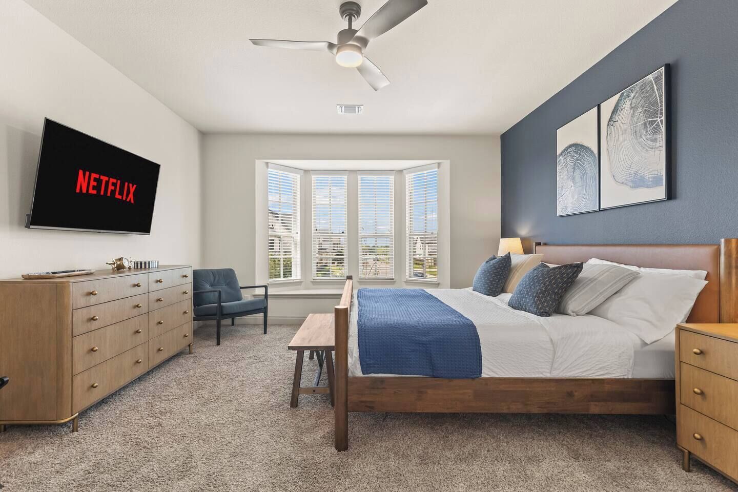 3 bedrooms, desk, iron/ironing board, WiFi