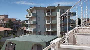 Family Quadruple Room | Balcony view