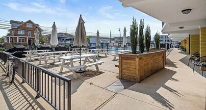 Charming 1-bedroom, 1st Floor Condo in North Wildwood. 2 Blocks to Beach!