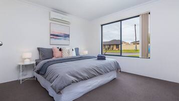 3 bedrooms, iron/ironing board, travel cot, free WiFi