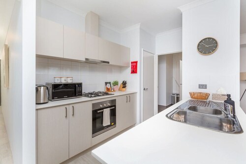 Stylish cottage - escape the hustle & bustle!