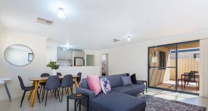 Family perfection in quiet & convenient location!