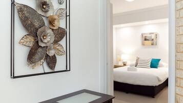 2 dormitorios, escritorio, tabla de planchar con plancha y wifi gratis