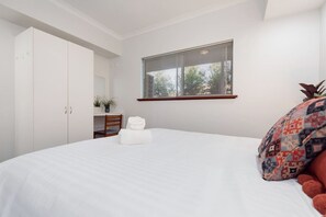 1 bedroom, desk, iron/ironing board, free WiFi