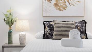 1 bedroom, desk, iron/ironing board, free WiFi