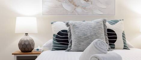 1 soverom, skrivebord, strykejern/-brett og wi-fi (inkludert)