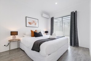 1 bedroom, desk, iron/ironing board, free WiFi