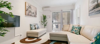 A9 - Elegant 3 bed apt in the heart of Connolly!